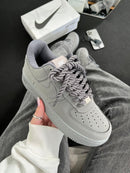 Nike Air Force x Cinza