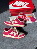 Nike SB Dunk Low x Off-White/Pink