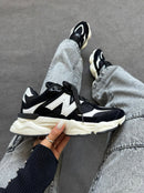 New Balance 9060 x Preto/Branco