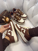 Nike Air Force x Marrom