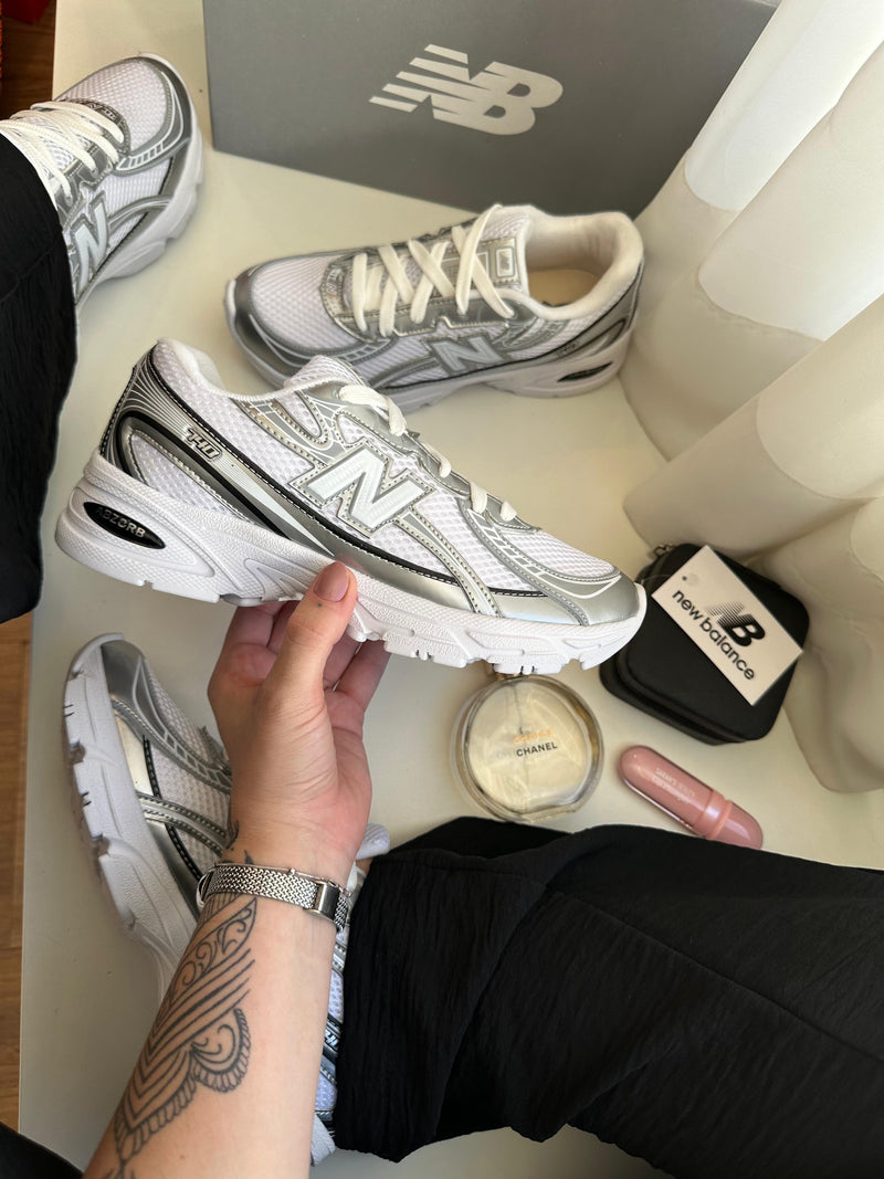 New Balance 740 Abzorb x Branco/Cinza