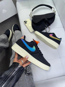 Nike Air Force x Preto/Holográfico