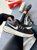 Nike Zoom Revolution x Preto/Branco