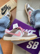 Nike SB Dunk Low Pro x Marrom/Rosa