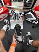 Nike Air Max TN Preto e Prata